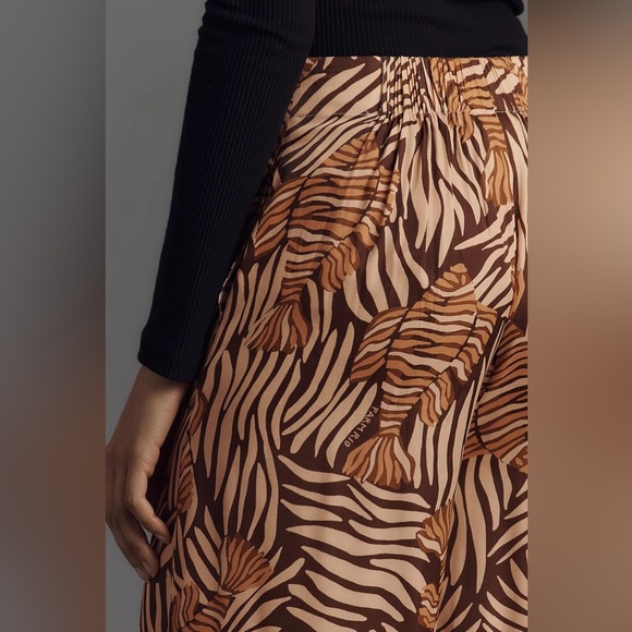 NWT Farm Rio x Anthropologie Printed Satin Culotte Pants Small🟡 - Picture 4 of 8